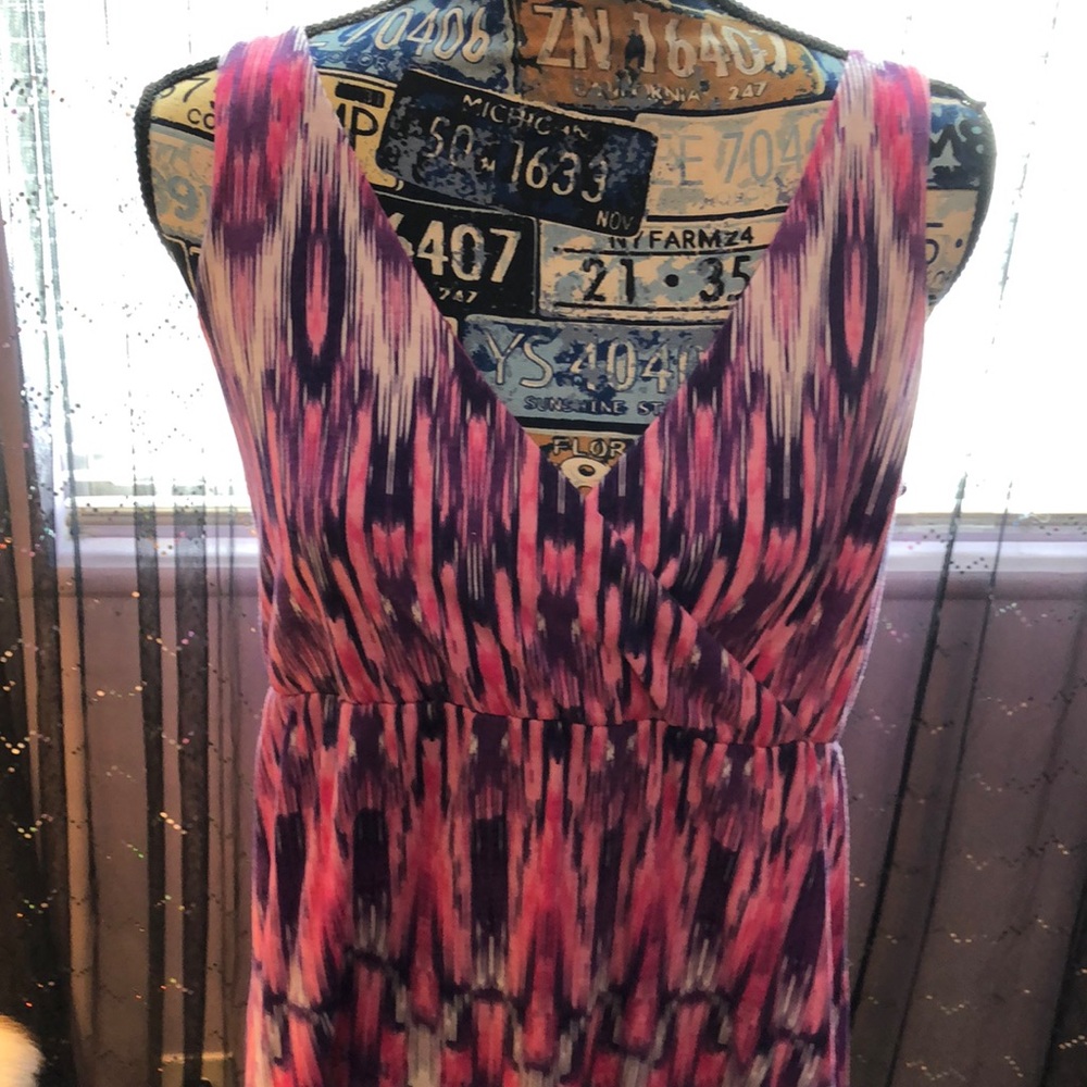 Dress - Picture 2 of 5